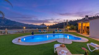 Cortijo Angela Viñuela by Ruralidays - 8