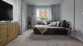 Stylish & Modern 4BR Home in Shirebrook, Mansfield - 8