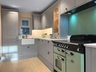 Sykes Cottage One - Uk42147 - 2