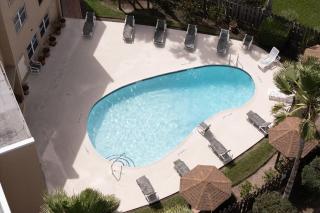 Steps from Beach Condo with Pool and Hot Tub - 7