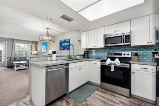 Steps from Beach Condo with Pool and Hot Tub - 2