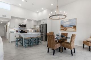 Cielo del Sol Luxury Condo - 5