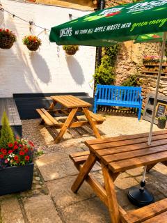 The Castle Tavern Pub & Guest Rooms - 8