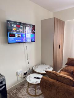 Modern Studio In Garden city - 3