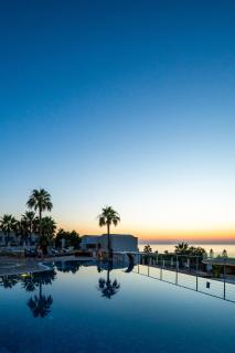 Theo Sunset Bay Hotel - 3