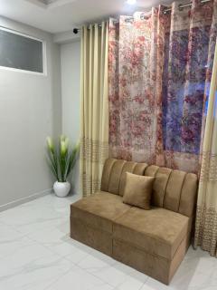 The Cliff House- Deluxe Room 02 - 4