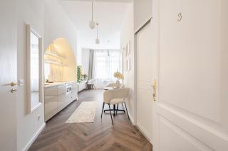 Elisabeth Grand Boulevard Apartments by BQA - 1