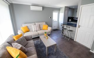 Yew 2 Bungalow, Parkdean Resorts - Camber Sands - 5