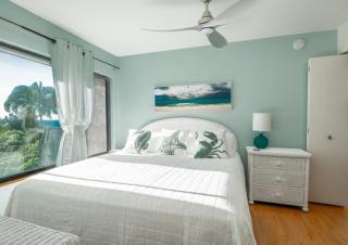 Style and Comfort Over the Ocean - 7