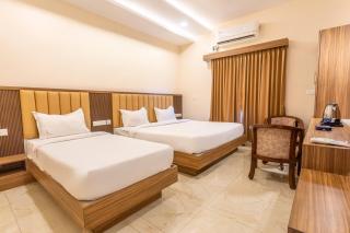 Hotel Saesha International - 7