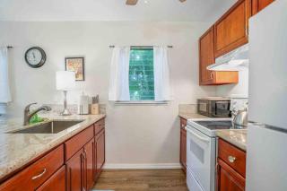 Ideal Coconut Coast Condo - 5