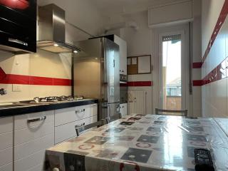 Adriano Metro & Comfort Suites - Affitti Brevi Italia - 2