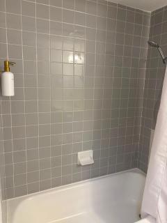 2 Bedroom Poolside Escape Near Austin Hotspots - 8