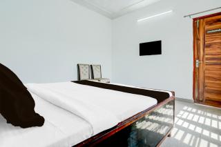 Hotel O KLER Guest House - 1