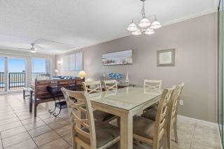 Waterfront Condo with shared pool & fitness room - 5