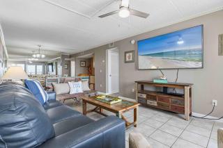 Waterfront Condo with shared pool & fitness room - 2