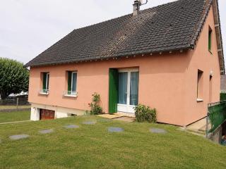 Maison familiale avec grand exterieur - 0
