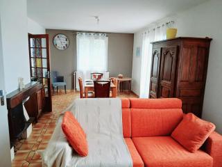 Maison familiale avec grand exterieur - 8