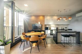 20-216 New York spacious, Antonovycha 74, Kyiv centre, Olimpiiska metro nearby, fantastic city view, 15 kW backup power, Petrovdom Apartment - 1