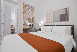 2 Bedroom Quite & Cozy Unit Next to Central Park - 6