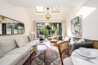 Stylish Surbiton Home 7-Min Walk to Station - Pass the Keys - 5
