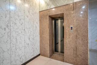 Itsy Hotels Golden Vista Near Noida City Centre - 6