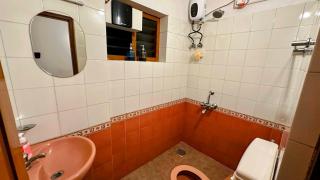 Spacious 3BHK at LIC Pattom Trivandram MG main road - 2