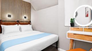 Elegant 3 Bedroom Unit in Lower Manhattan - 4