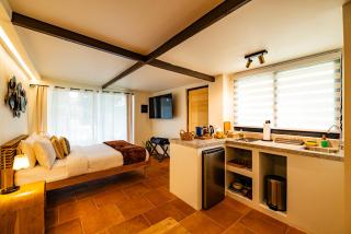 Esensia Boutique Studio - 7