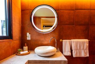 Esensia Boutique Studio - 2
