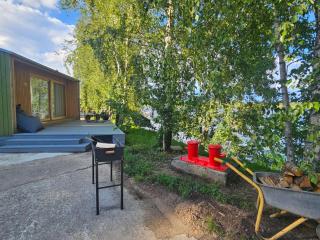Piestātne Riverside Cabins with Sauna, Hot Tub & Private Pier - 6