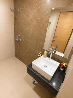 Elvora Stay's - Studio with Jacuzzi - 1