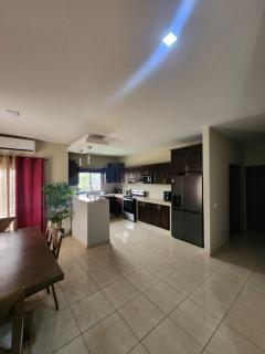 Fabulous 3 bed 2 bath house with AC in Charming choloma - 3