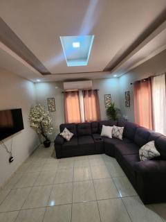 Fabulous 3 bed 2 bath house with AC in Charming choloma - 7