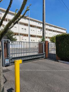 Estudio y parking privado a 3 MIN de la Playa - 9