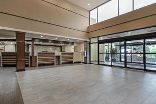 Best Western PLUS Port O'Call Hotel - 2