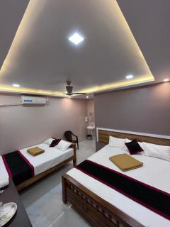 VV Guest House & Rooms - 9