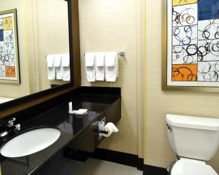 Fairfield Inn Hartford Airport - 3