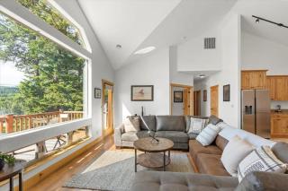 Blacktail Retreat - Close to Skiing & Glacier Park - 0