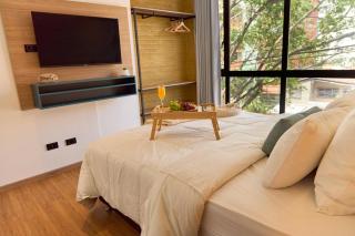 Stylish ApartaSuite | Modern Stay in Medellín - 4
