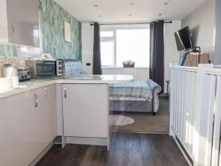 Shoreline Apartment No 4 - 7