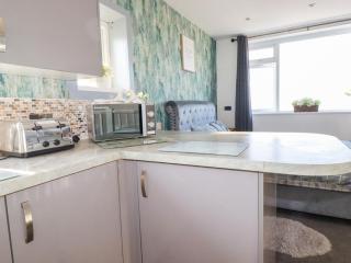 Shoreline Apartment No 4 - 8