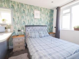 Shoreline Apartment No 4 - 3