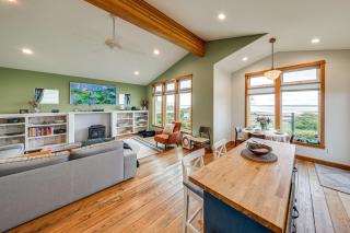 Hot Tub & Puget Sound View! Whidbey Island Retreat - 1