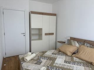 Atom Residence - 2