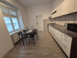 Grand Quiet Apt - 5