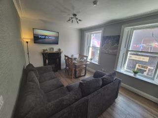 Shop Street Apartment - 0