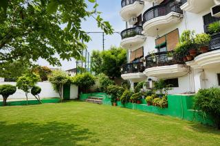 UrbanNest Stays Boutique Studio KD Singh Metro - 6