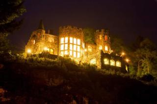 HIGHLANDS CASTLE overlooking Lake George plus 2 other CASTLES & SUITES - Bolton Landing - 1