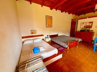 Velonas Beach mpakas country cottage ,Steps to the Sea - 6